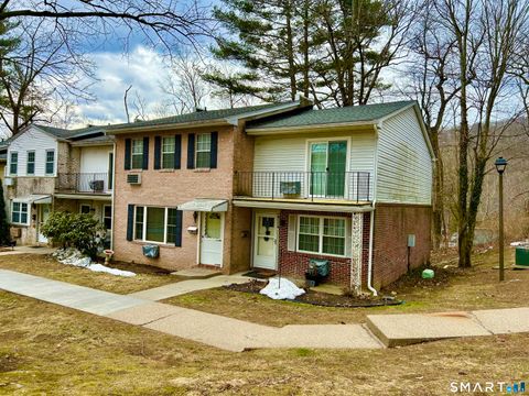 Photo of 19 Surrey Lane #19, Torrington, CT 06790 (MLS # 24161331)