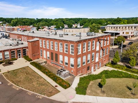 114 Boston Post Road West Haven CT 06516
