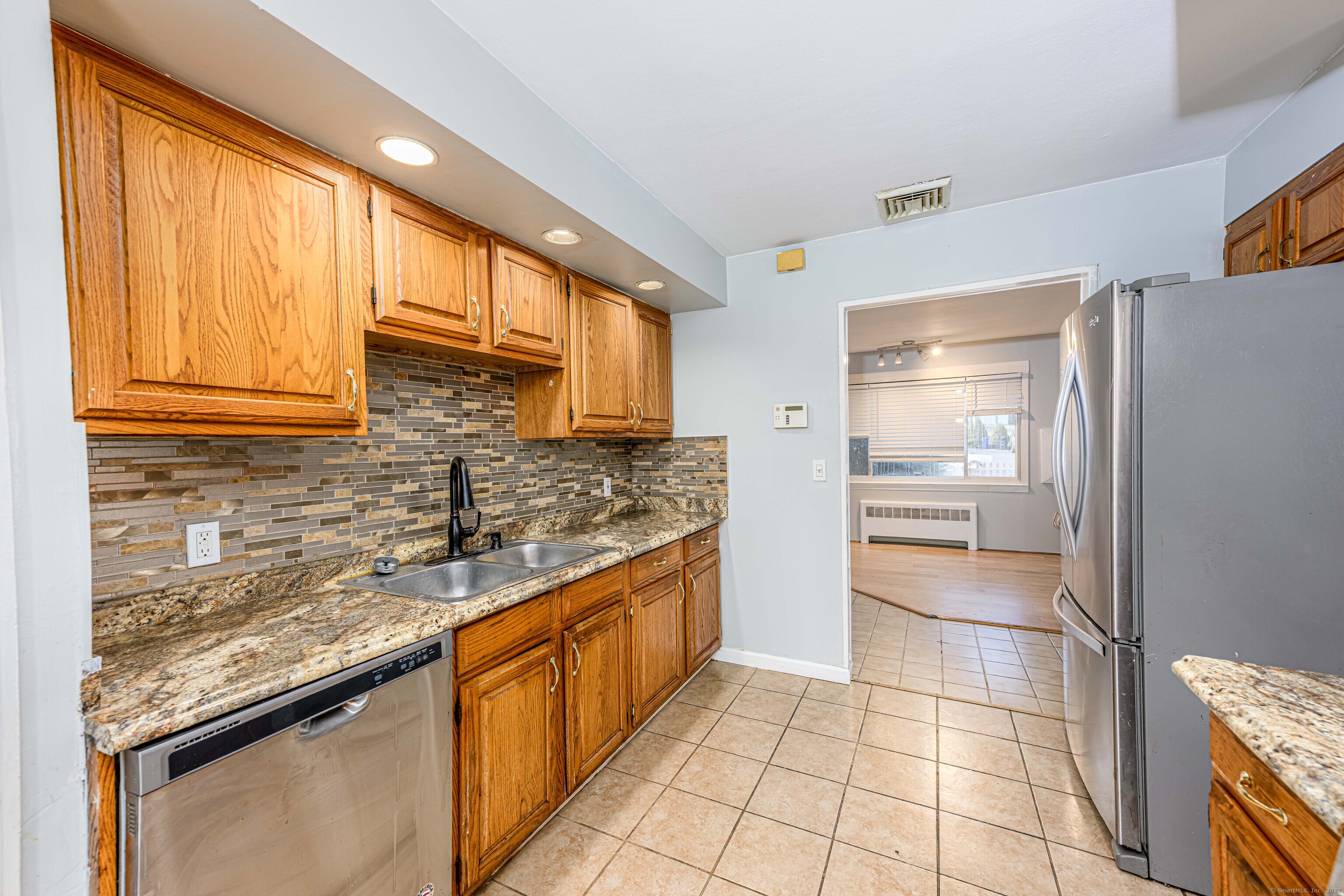 961 N High Street, East Haven, Connecticut image 8