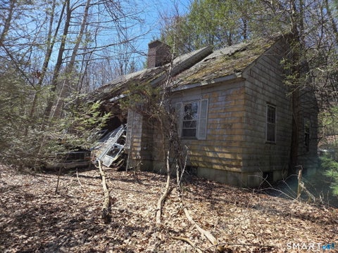 Homes For Sale - 33 Davis Road<br/> Litchfield County, Harwinton, CT 06791