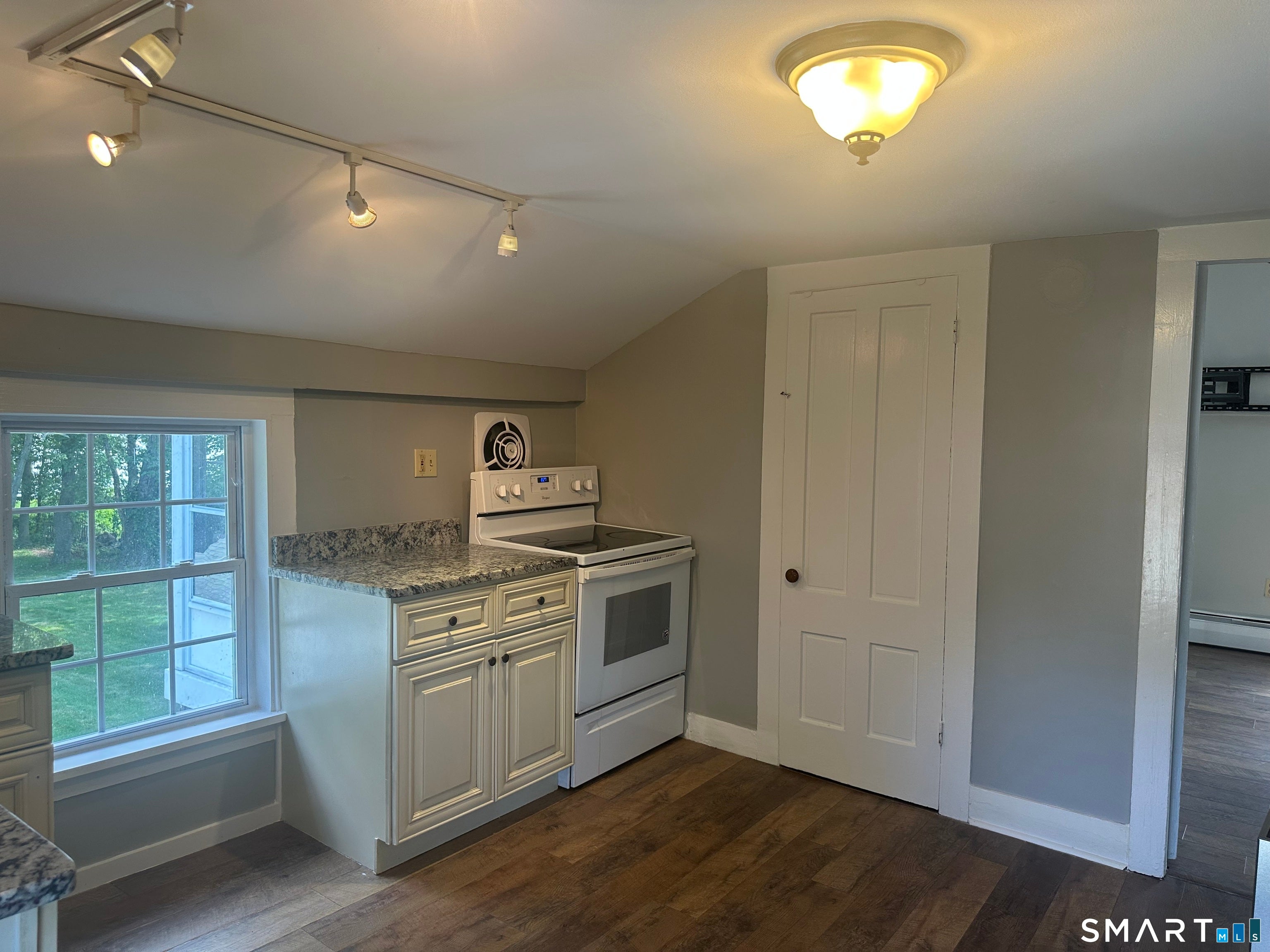14 Pleasant Street 2