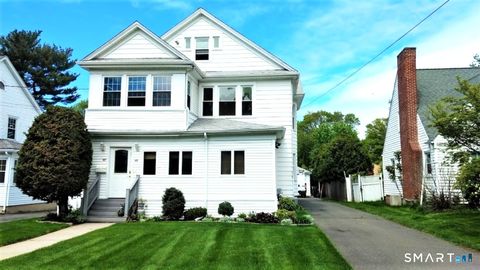 Photo of 60 Woodmere Road #2, West Hartford, CT 06119 (MLS # 24146518)