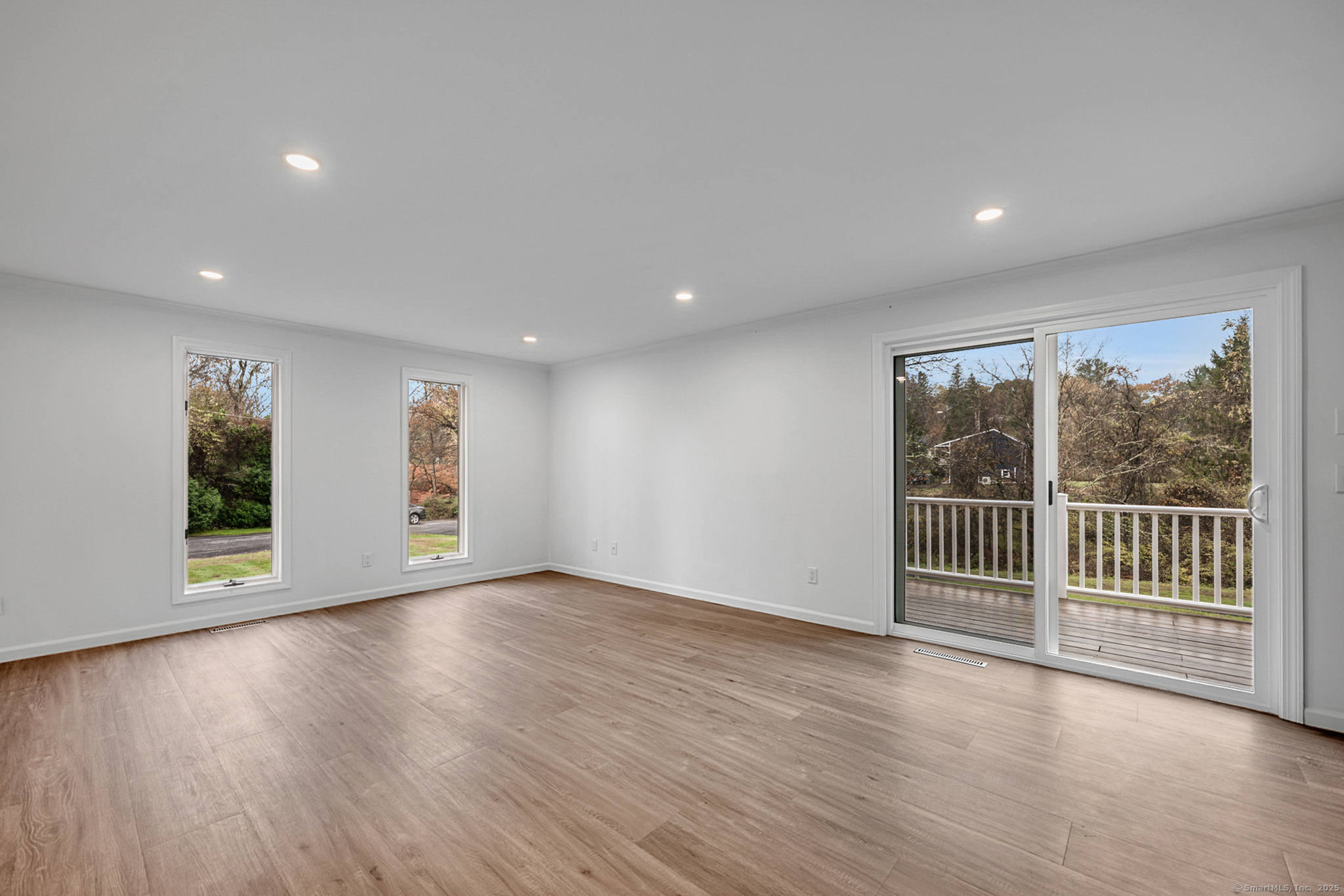 15 Lynns Corner Road