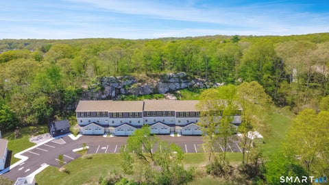 Condo For Sale - 1154 Poquonnock Road #6<br/> Groton, CT 06340