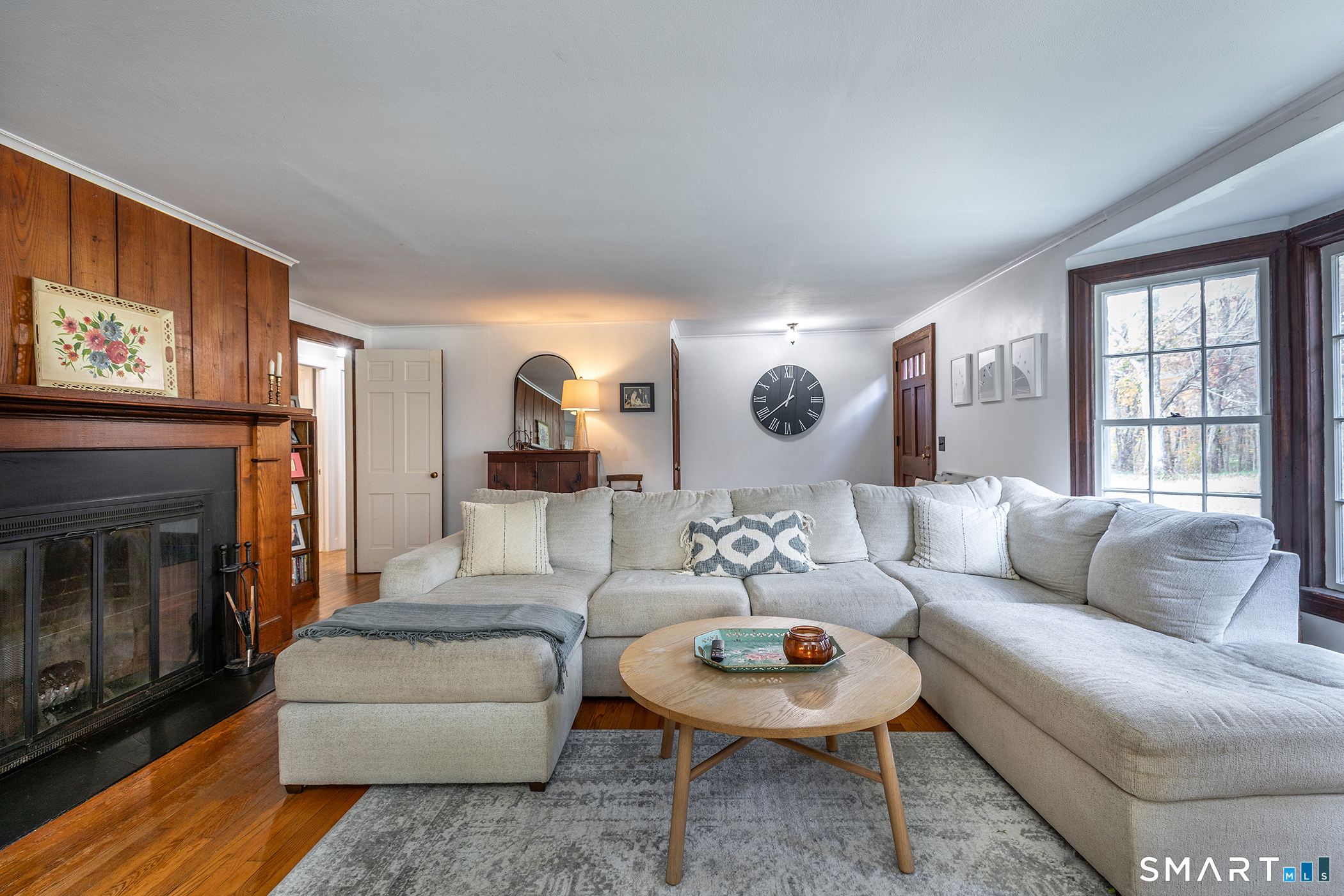 255 Woodbury Road