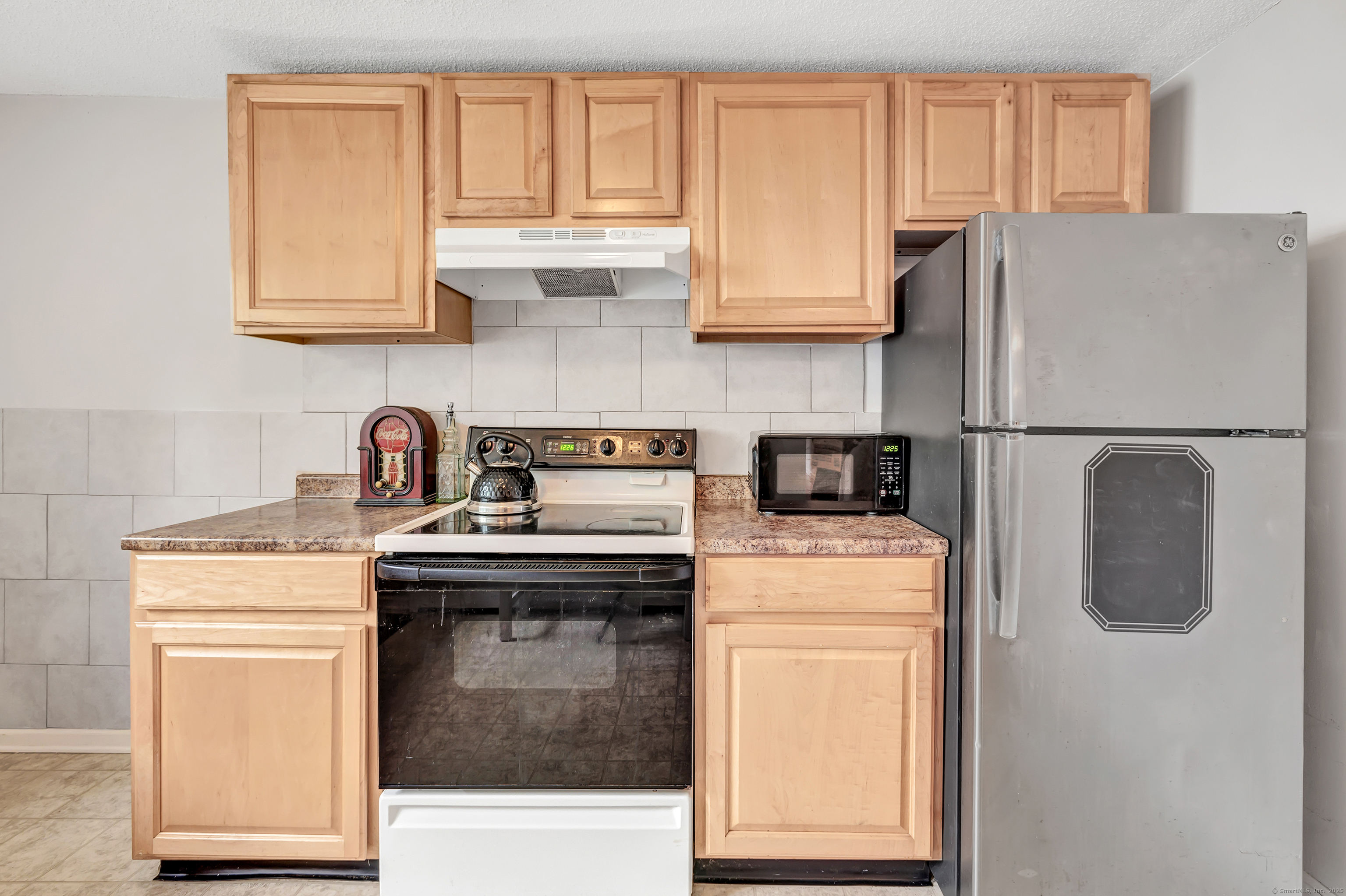 1 Grove Court #1, Branford, Connecticut image 17