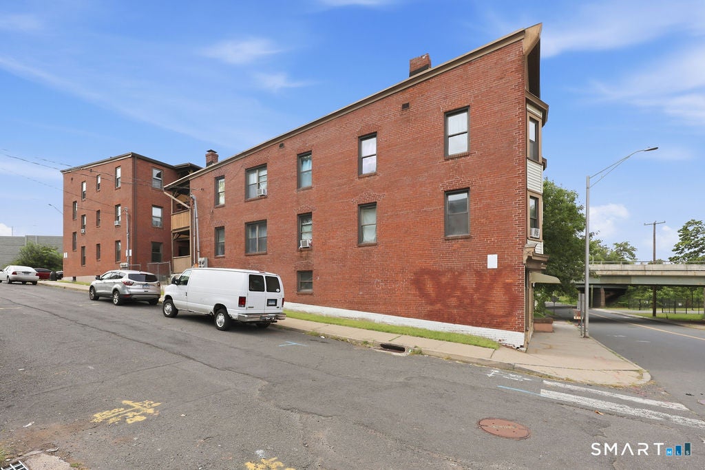 61 East Main Street