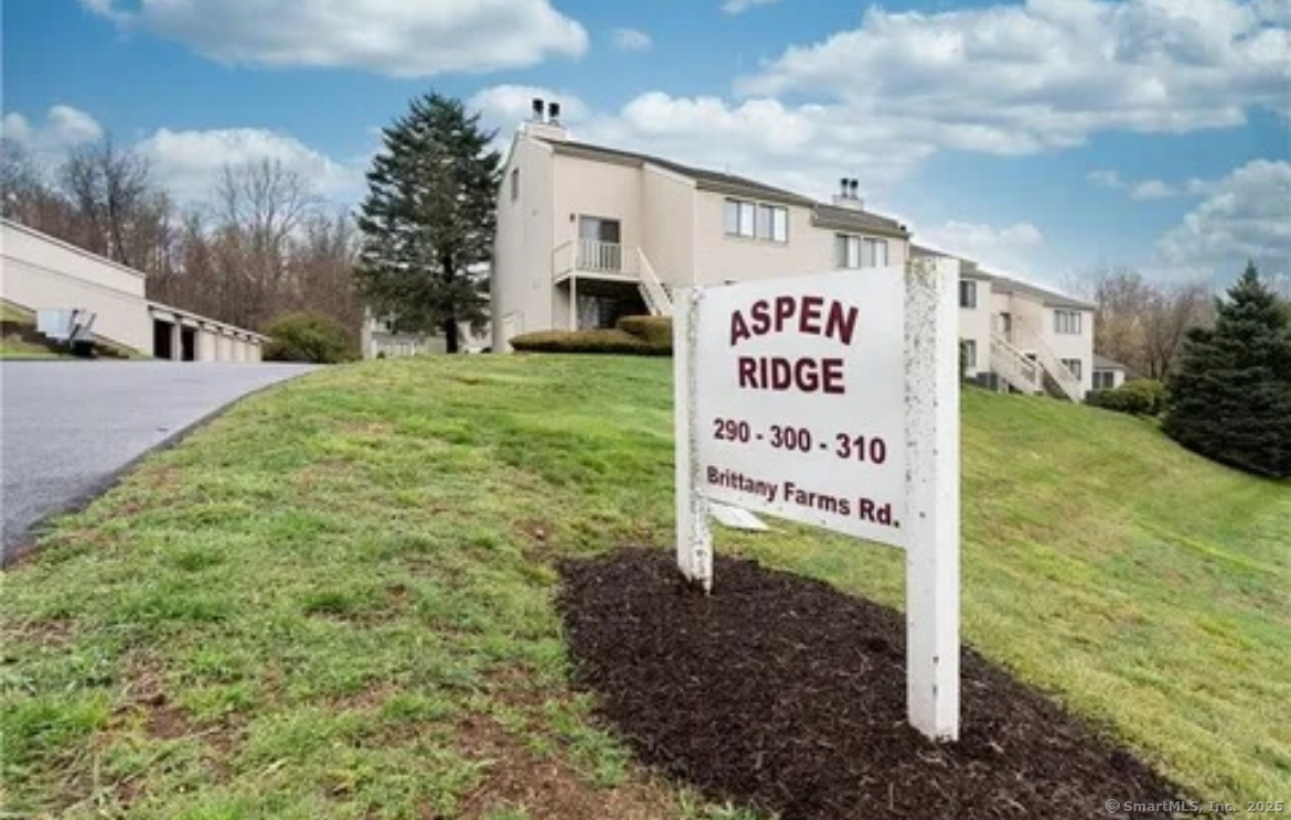 310 Brittany Farms Road #APT E, New Britain, Connecticut image 27