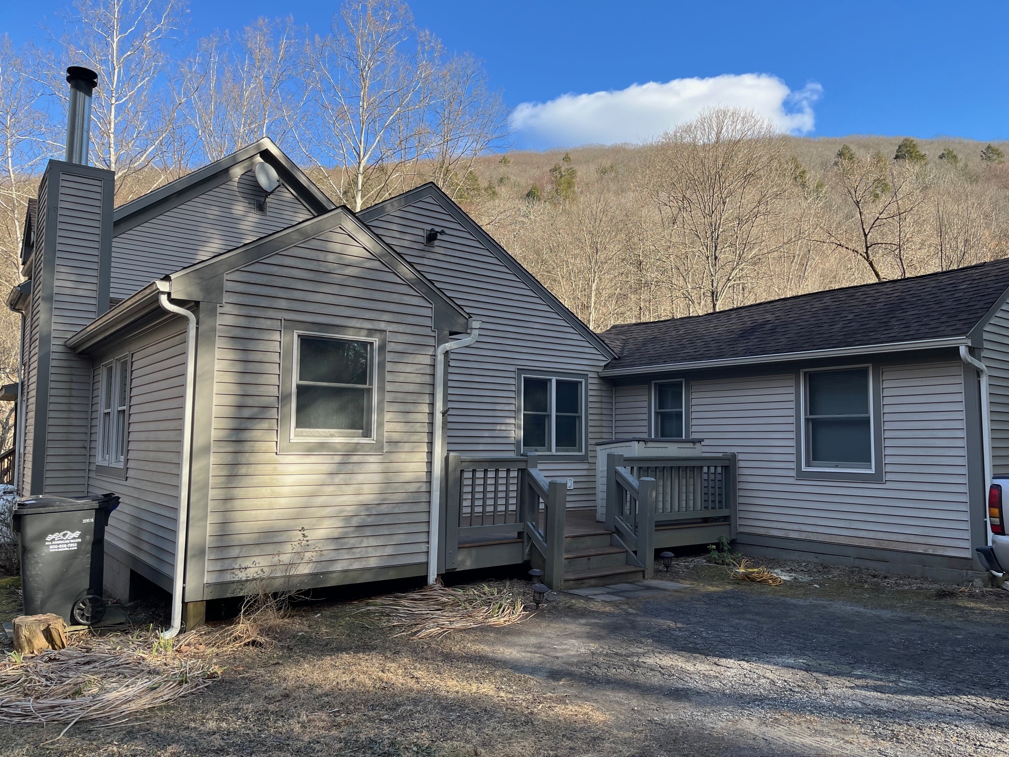 Rental Property at 129 Gaylord Road, New Milford, Connecticut - Bedrooms: 4 
Bathrooms: 3 
Rooms: 6  - $4,250 MO.