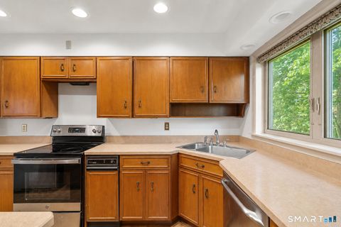 Tiny photo for 360 Fountain Street #35, New Haven, CT 06515 (MLS # 24179593)