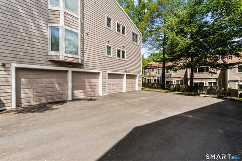 Tiny photo for 360 Fountain Street #35, New Haven, CT 06515 (MLS # 24179593)