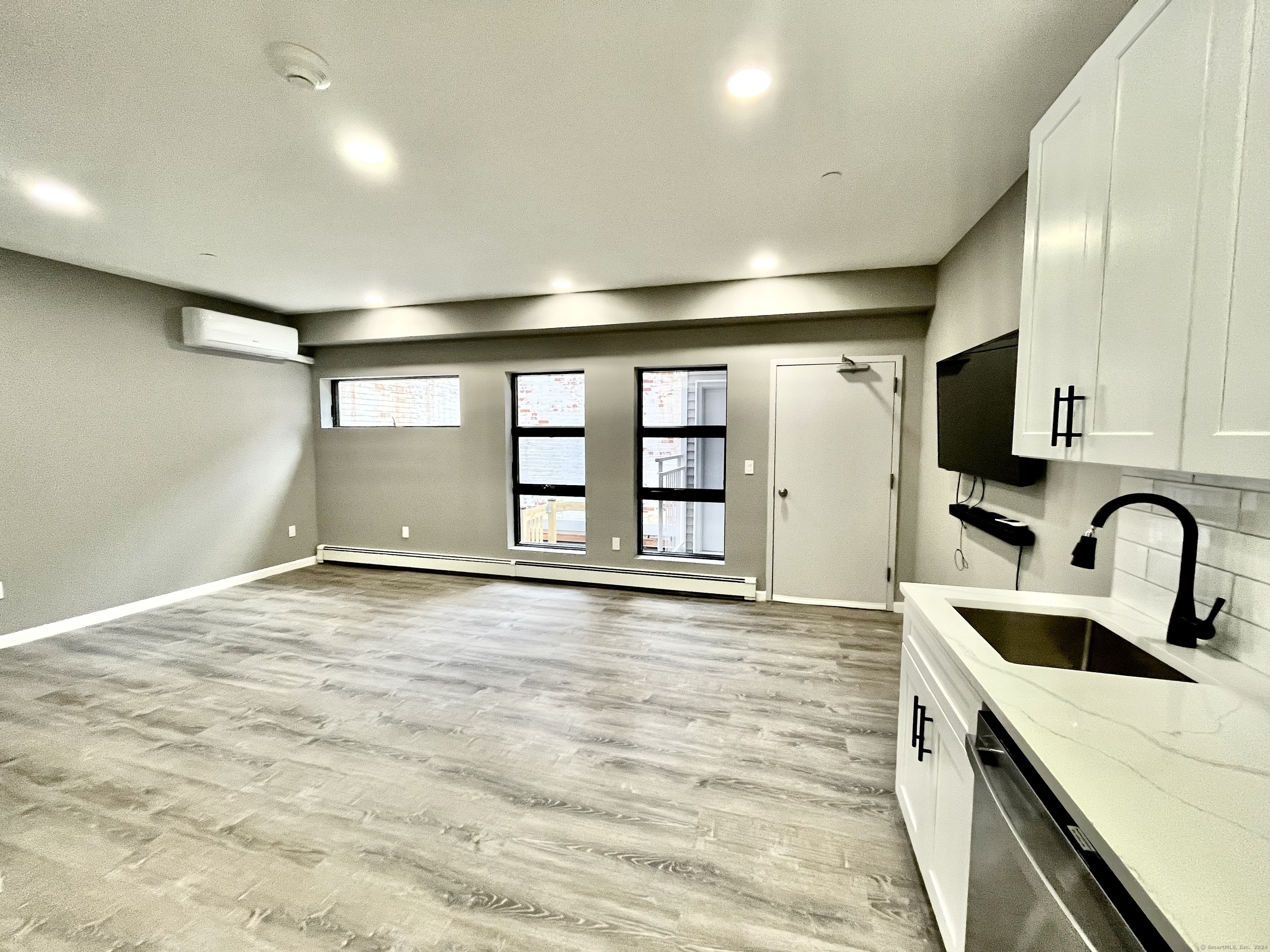 37 Center Street 2A
