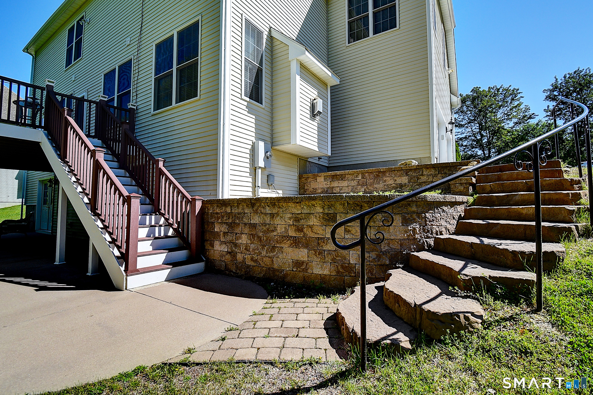 20 Livingston Way
