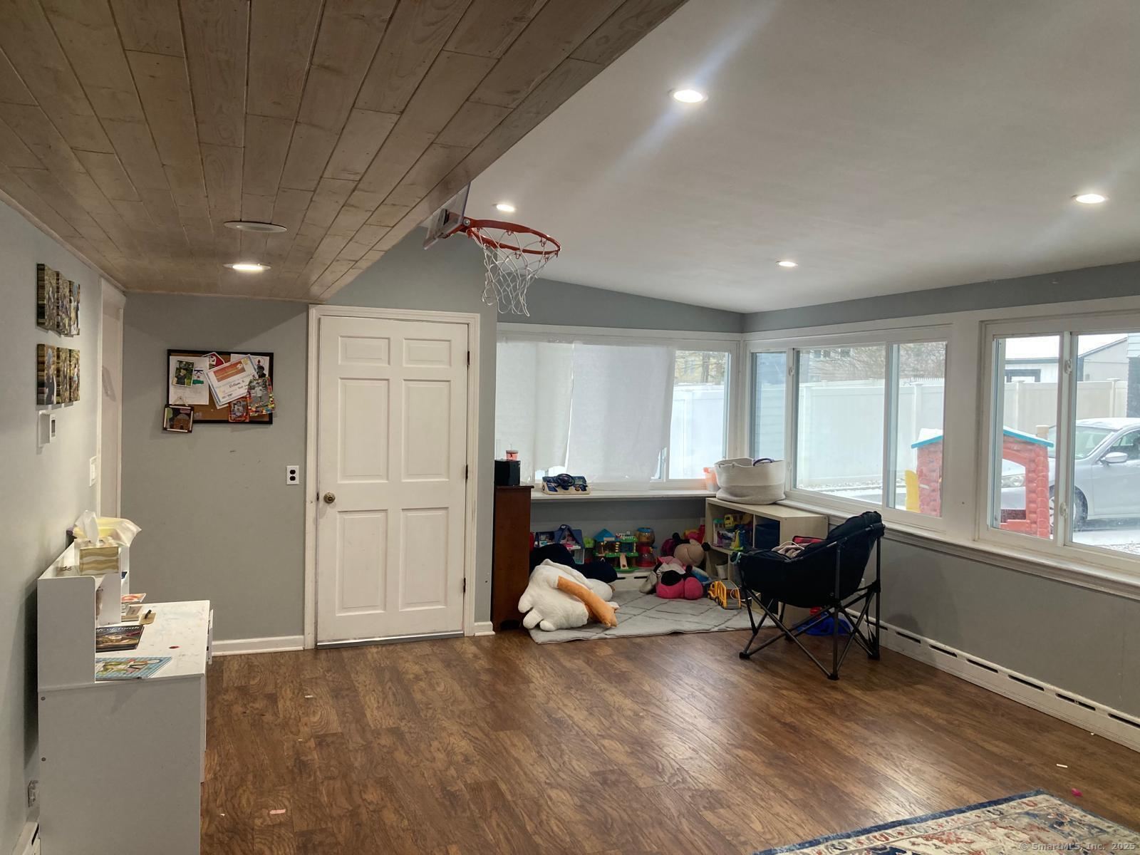 80 Herkimer Street, Waterbury, Connecticut image 5
