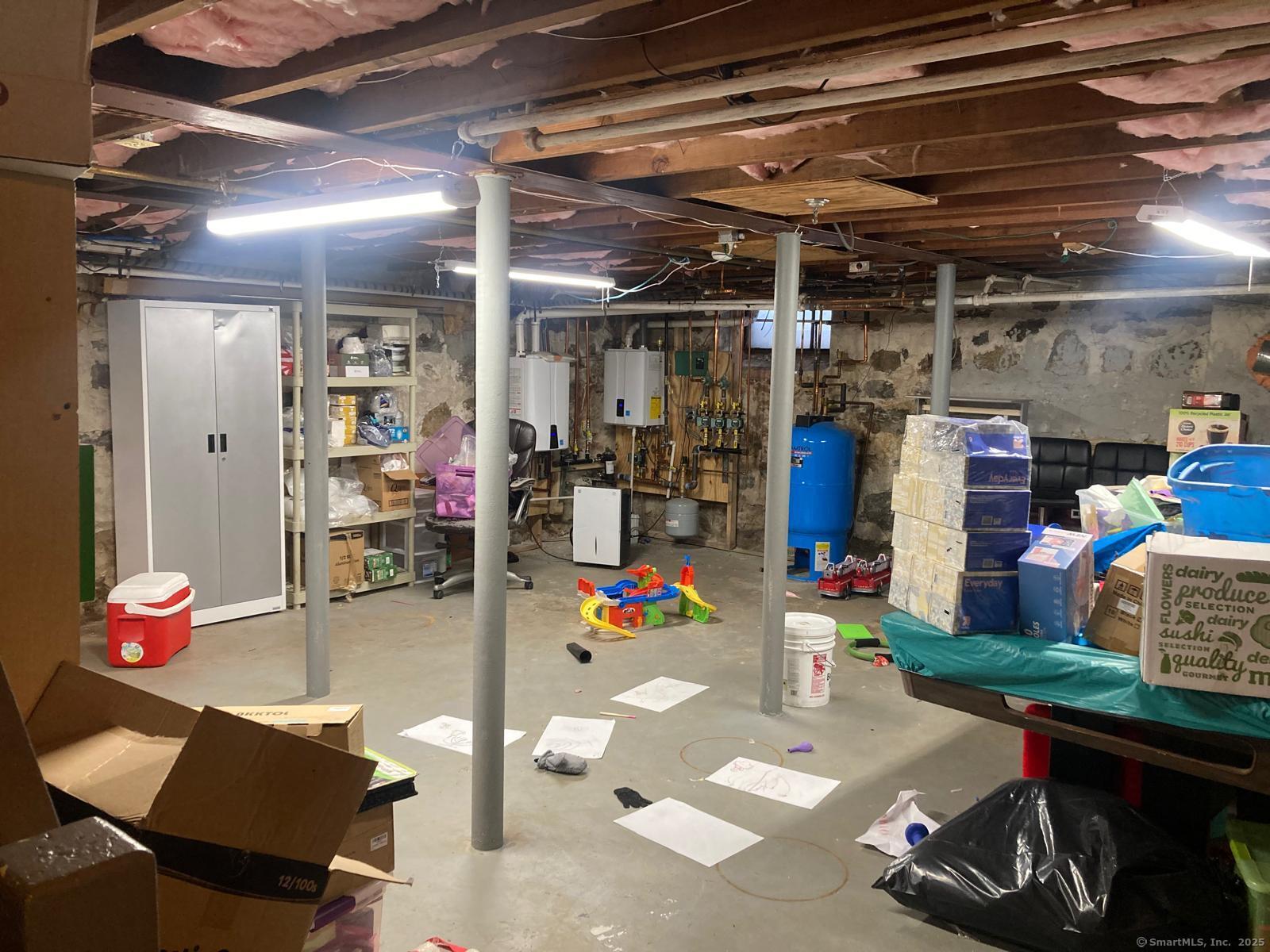 80 Herkimer Street, Waterbury, Connecticut image 17