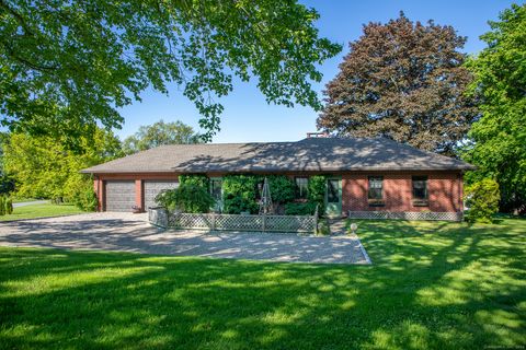 301 Calhoun Street Washington CT 06794
