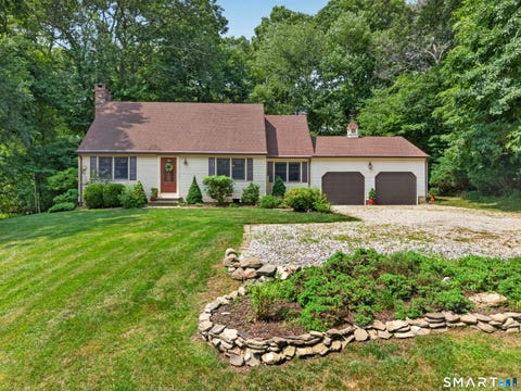 Photo of 11 Kitteridge Hill Road, Old Saybrook, CT 06475 (MLS # 24197434)