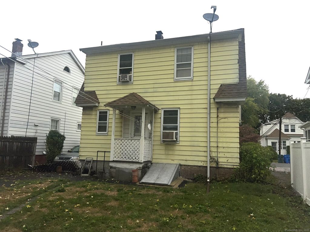 Photo of 86 Concord Street, Hamden, CT 06514 (MLS # 24132600)