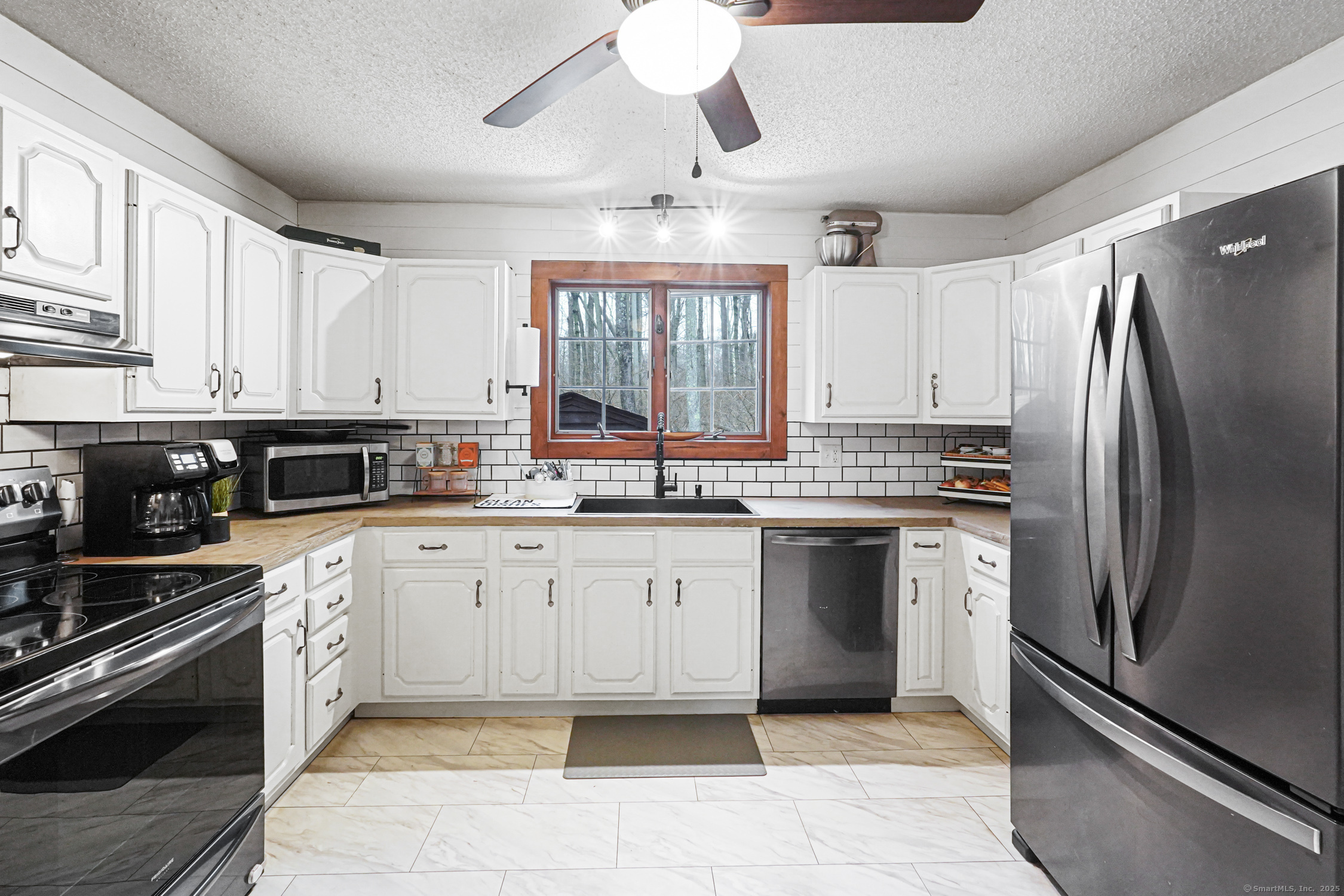 4 Railroad Avenue, Plainfield, Connecticut image 10