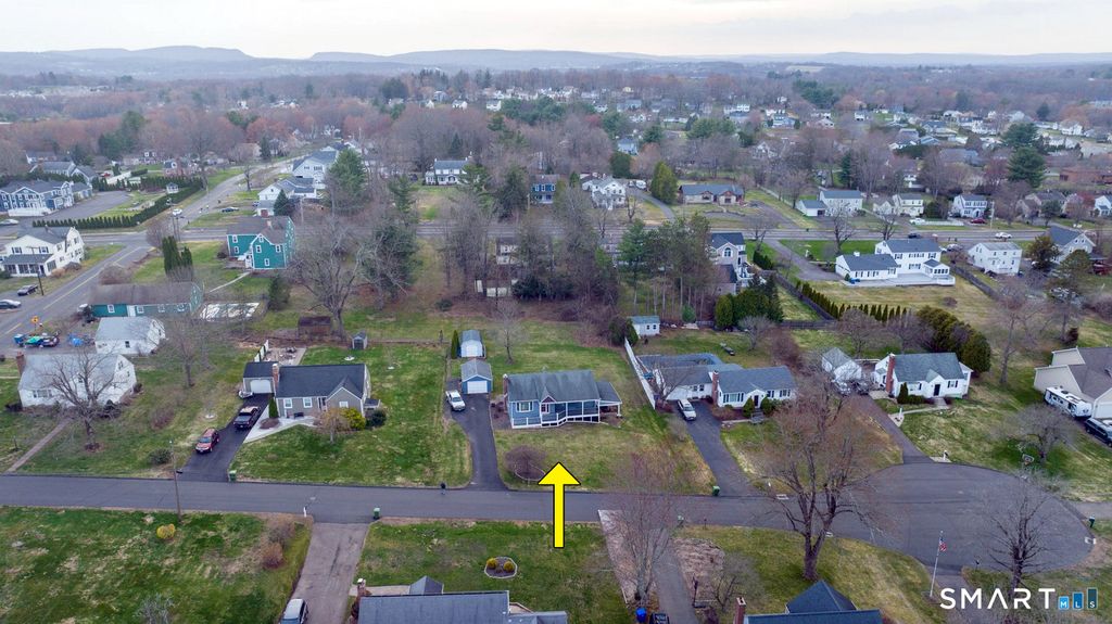 Photo of 5 Parkview Road, Cromwell, CT 06416 (MLS # 24167573)