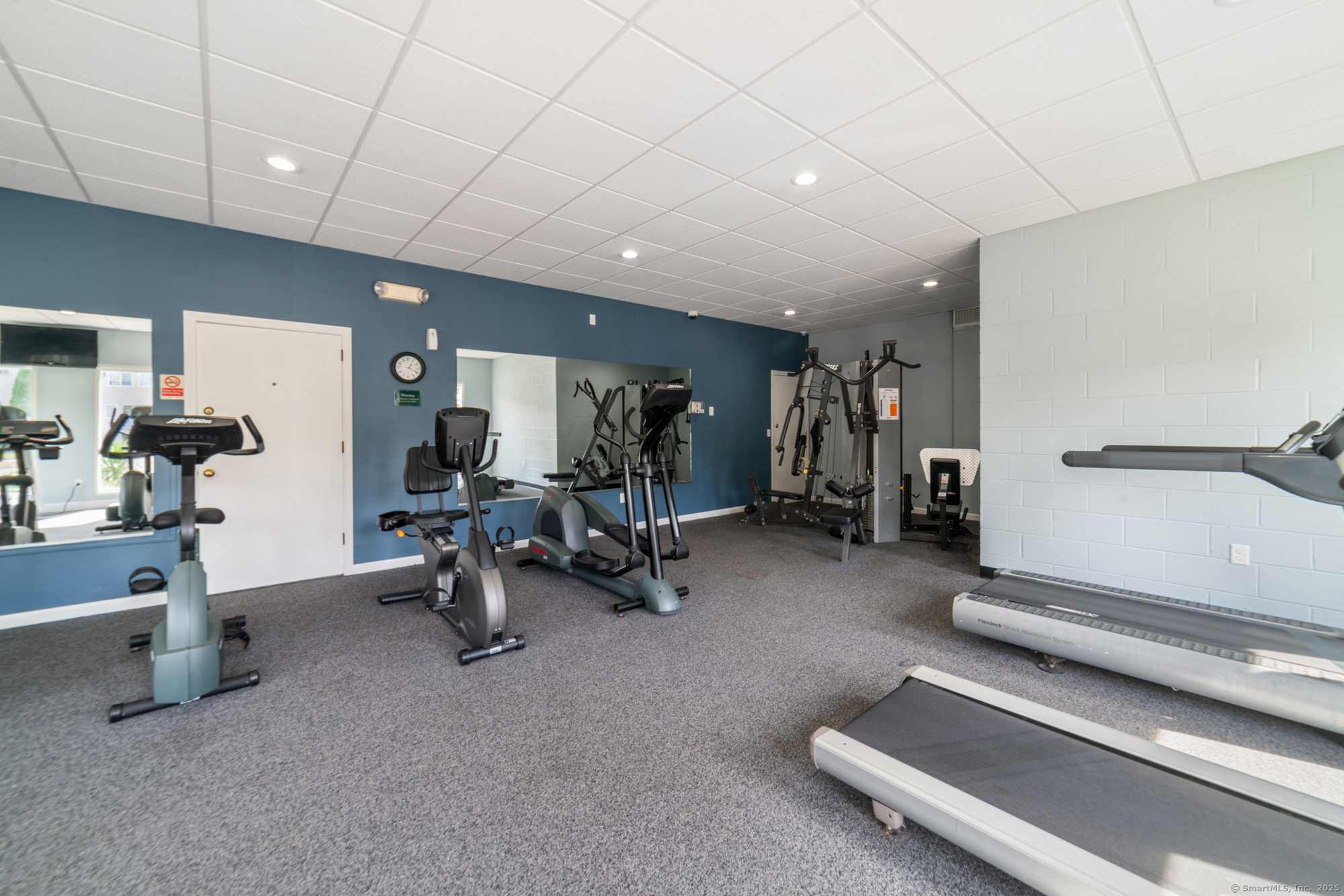 Meriden, Connecticut 06450, United States, 2 Bedrooms Bedrooms, ,2 BathroomsBathrooms,Residential,Active,220243