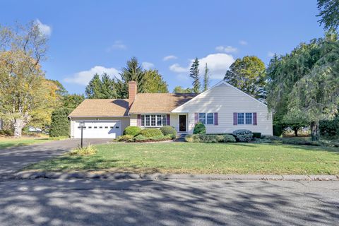 Photo of 11 Laurel Street, Trumbull, CT 06611 (MLS # 24133155)