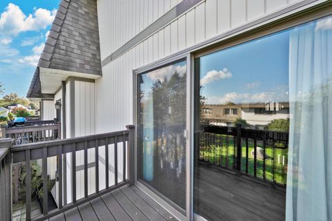 Tiny photo for 21 Pebblestone Circle #21, Suffield, CT 06078 (MLS # 24135897)