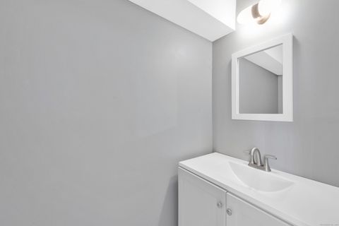 Tiny photo for 21 Pebblestone Circle #21, Suffield, CT 06078 (MLS # 24135897)