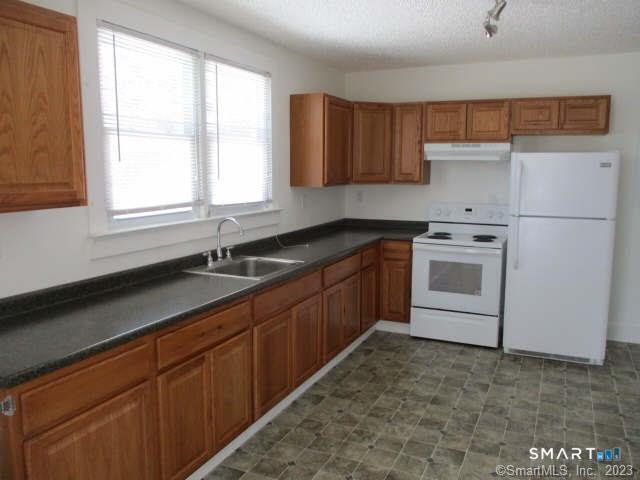 1690 Litchfield Turnpike 2