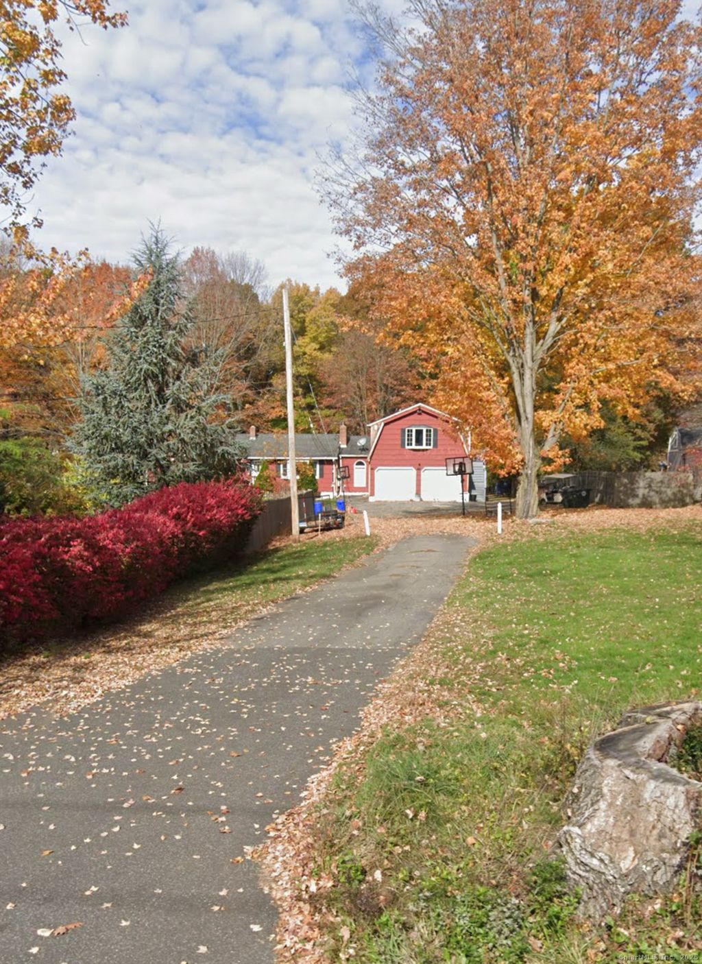 Photo of 752 New Haven Avenue, Milford, CT 06460 (MLS # 24038892)