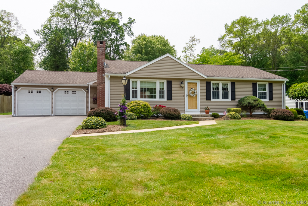 Property for Sale at Delmar Drive, Bristol, Connecticut - Bedrooms: 3 
Bathrooms: 2 
Rooms: 6  - $383,500