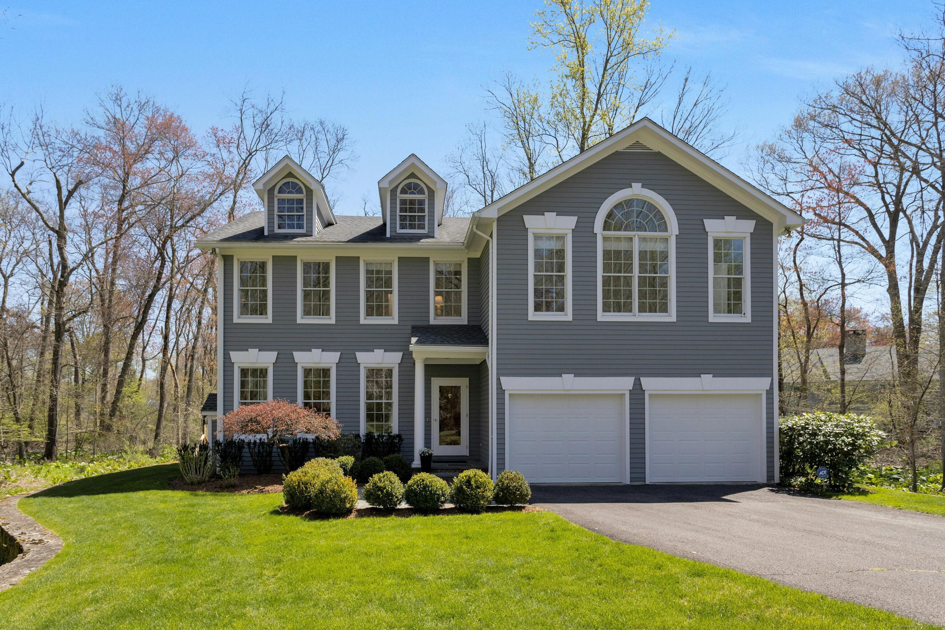 Property for Sale at 16 Meadowbrook Road, Darien, Connecticut - Bedrooms: 5 
Bathrooms: 4 
Rooms: 9  - $2,195,000