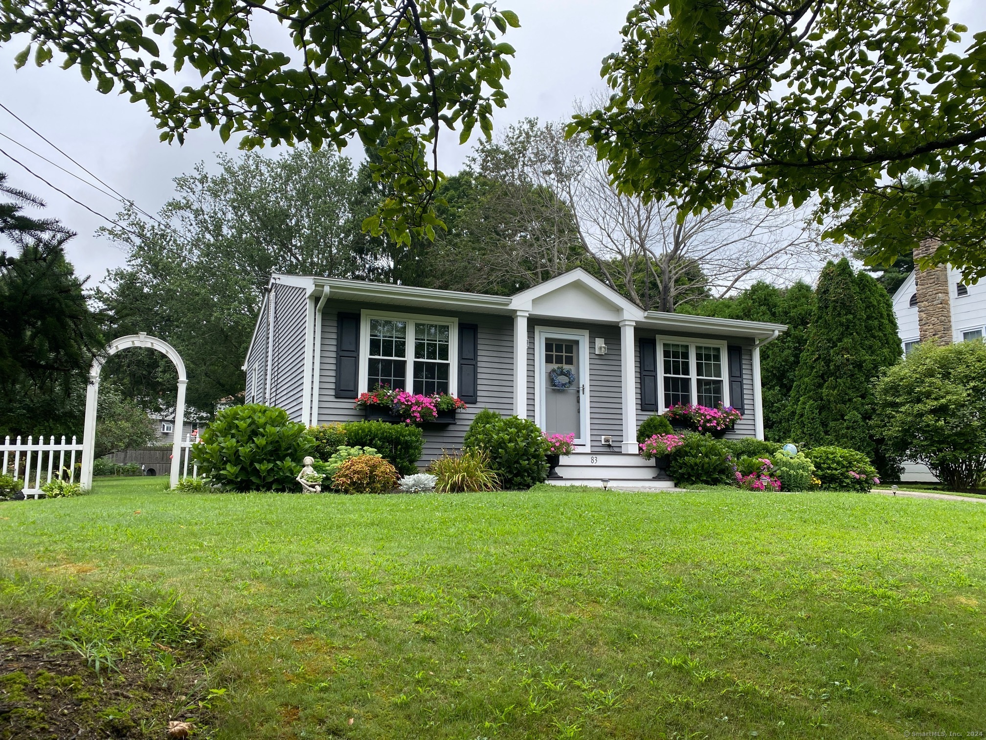 Property for Sale at 83 Scotland Avenue, Madison, Connecticut - Bedrooms: 2 
Bathrooms: 1 
Rooms: 4  - $525,000