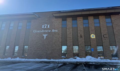 Tiny photo for 171 Grandview Avenue #30, Waterbury, CT 06708 (MLS # 24155904)