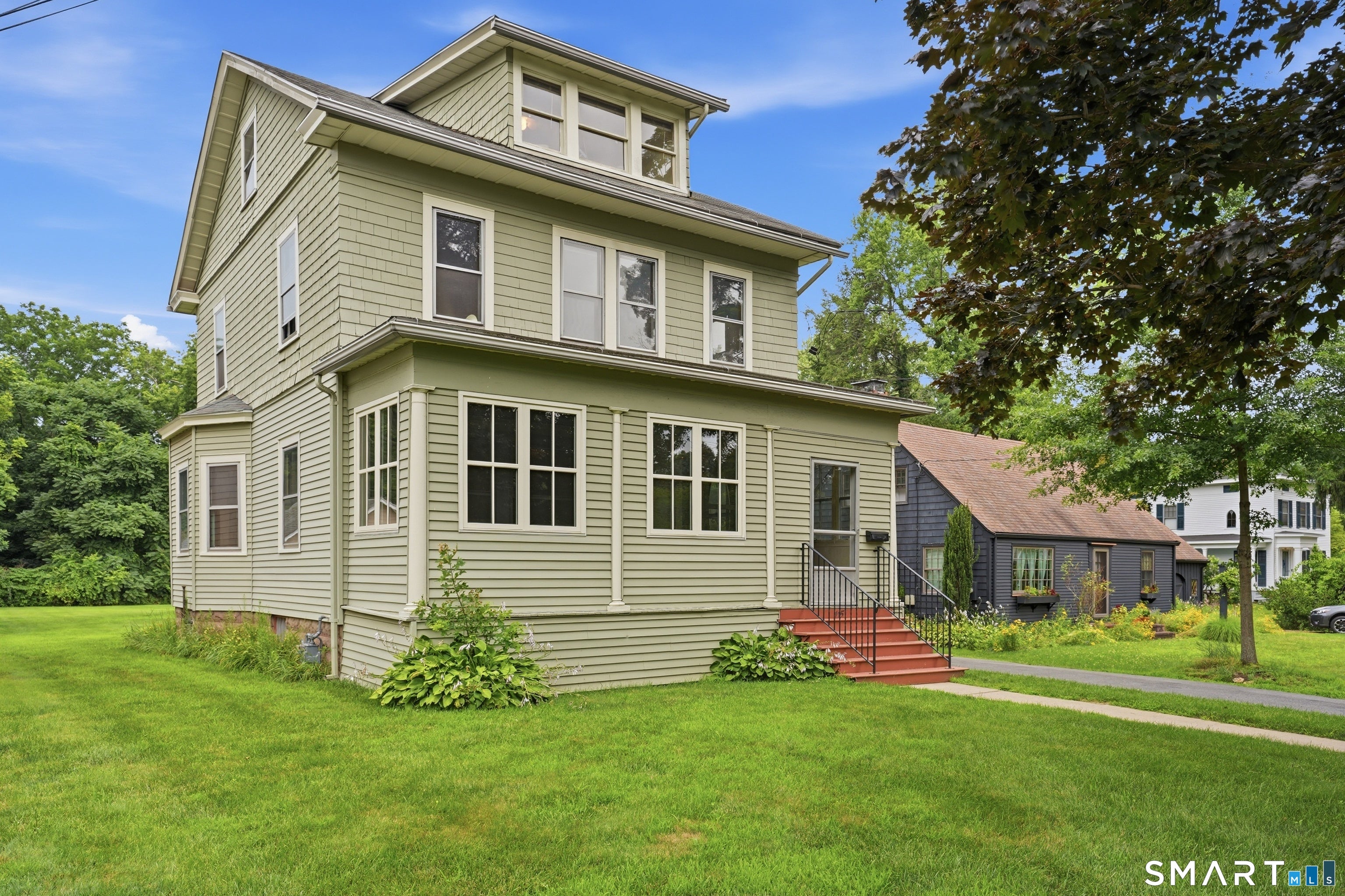 415 Main Street