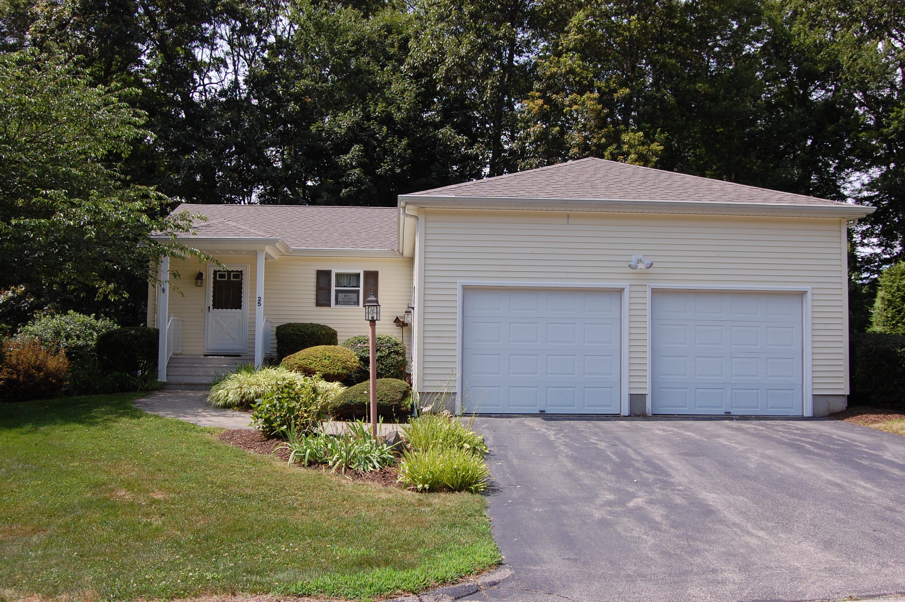 25 Indian Hill Road