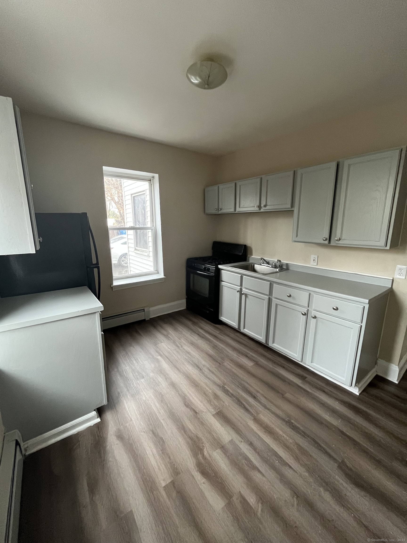 Rental Property at South Whiting Street, New Britain, Connecticut - Bedrooms: 2 
Bathrooms: 1 
Rooms: 5  - $1,450 MO.
