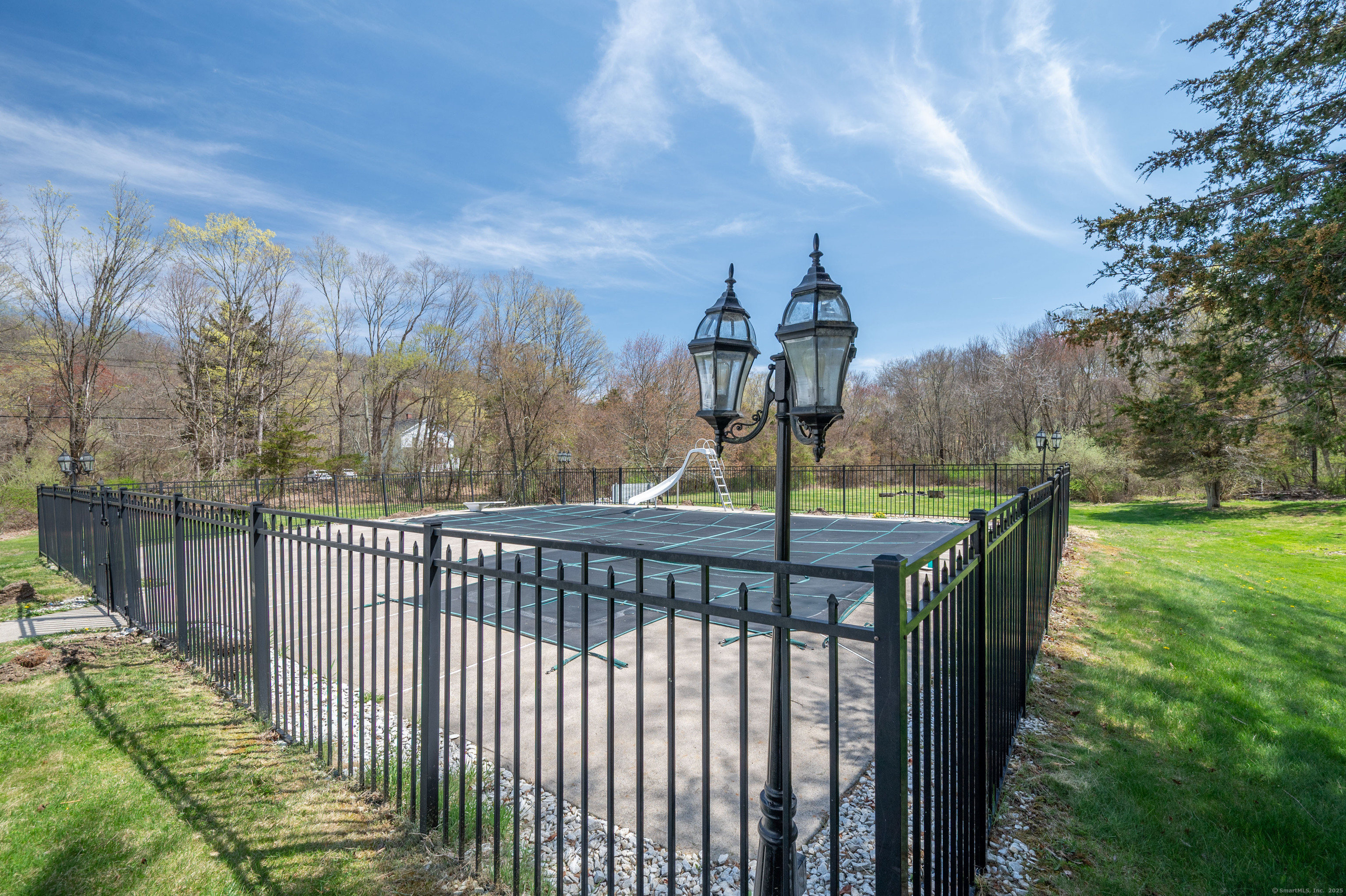 25 Stonegate Drive, Southbury, Connecticut image 5