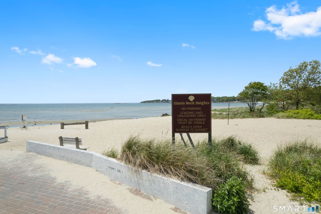 Photo of 16 Laurelwood Drive, East Lyme, CT 06357 (MLS # 24149884)