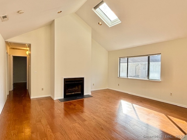 Stamford, Connecticut 06905, United States, 2 Bedrooms Bedrooms, ,2 BathroomsBathrooms,Residential,Active,249326