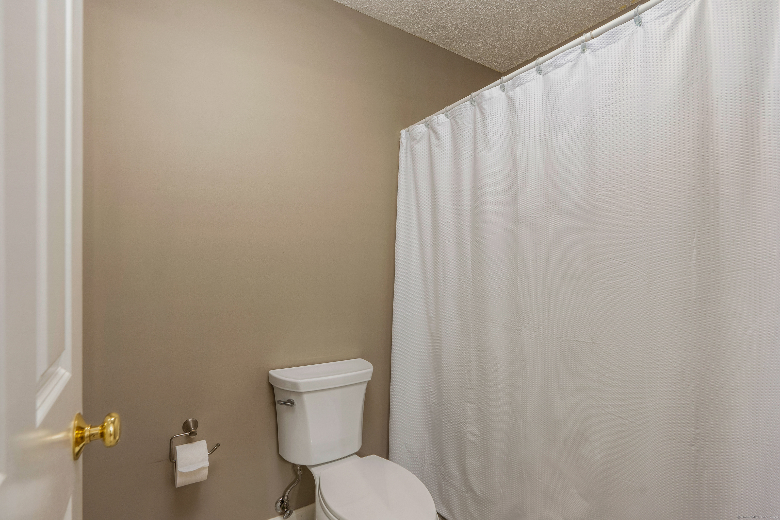 Tolland, Connecticut 06084, United States, 4 Bedrooms Bedrooms, ,3 BathroomsBathrooms,Residential,Coming Soon,170207