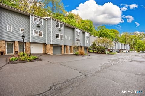 Photo of 250 Summer Street #19F, Southington, CT 06479 (MLS # 24171233)