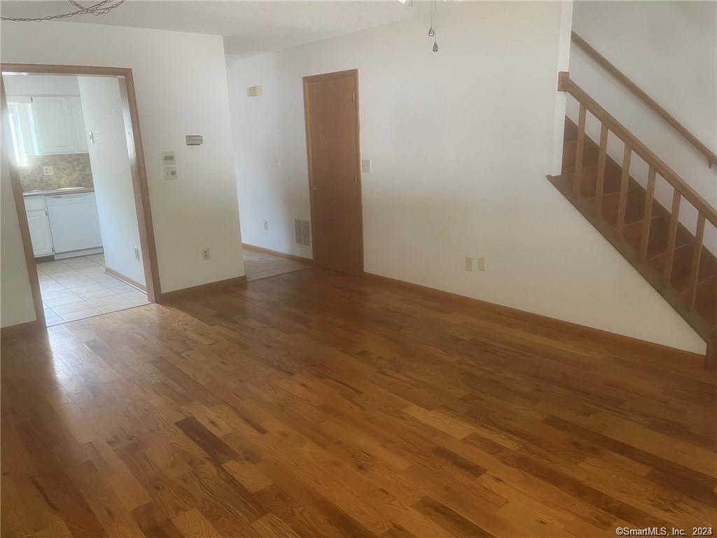 10 Macintosh Lane 10