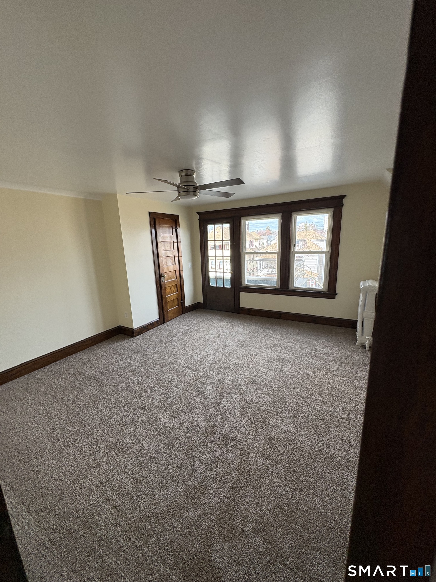 689 Maplewood Avenue