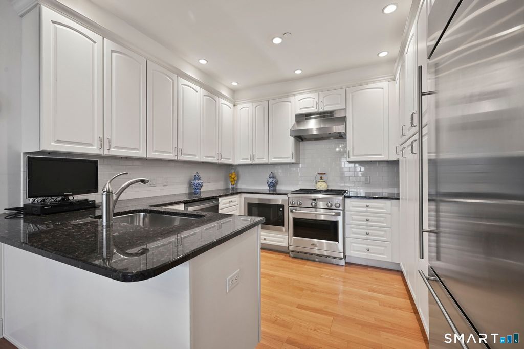 Photo of 77 Havemeyer Lane #318, Stamford, CT 06902 (MLS # 24164736)