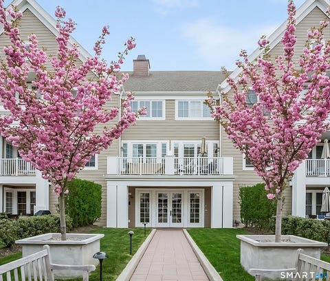 Condo For Sale - 77 Havemeyer Lane #318<br/> Stamford, CT 06902