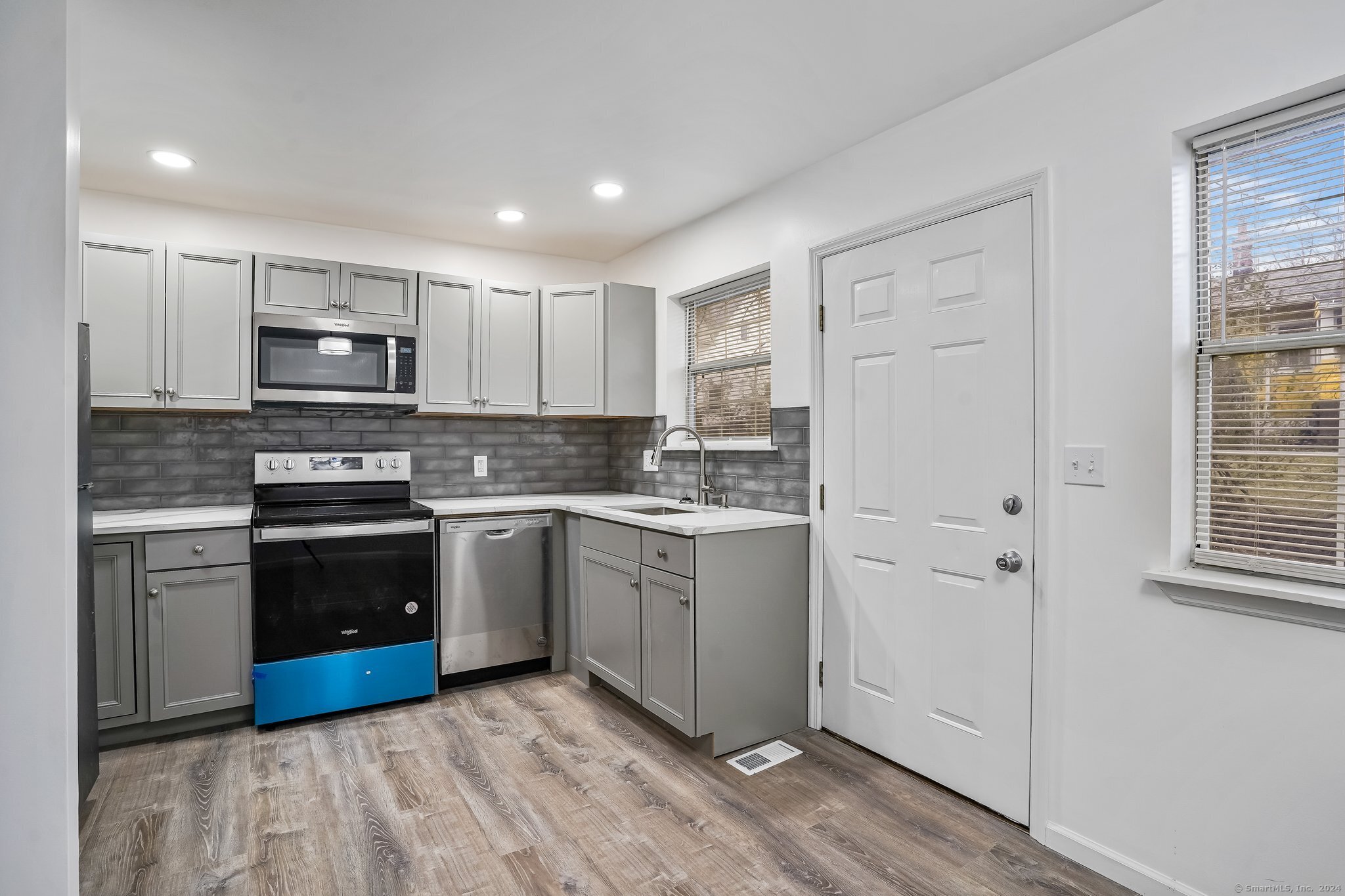 769 Sylvan Avenue #APT 9, Bridgeport, Connecticut image 3