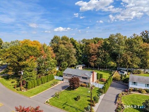 Photo of 44 Lexton Drive, Farmington, CT 06032 (MLS # 24211476)