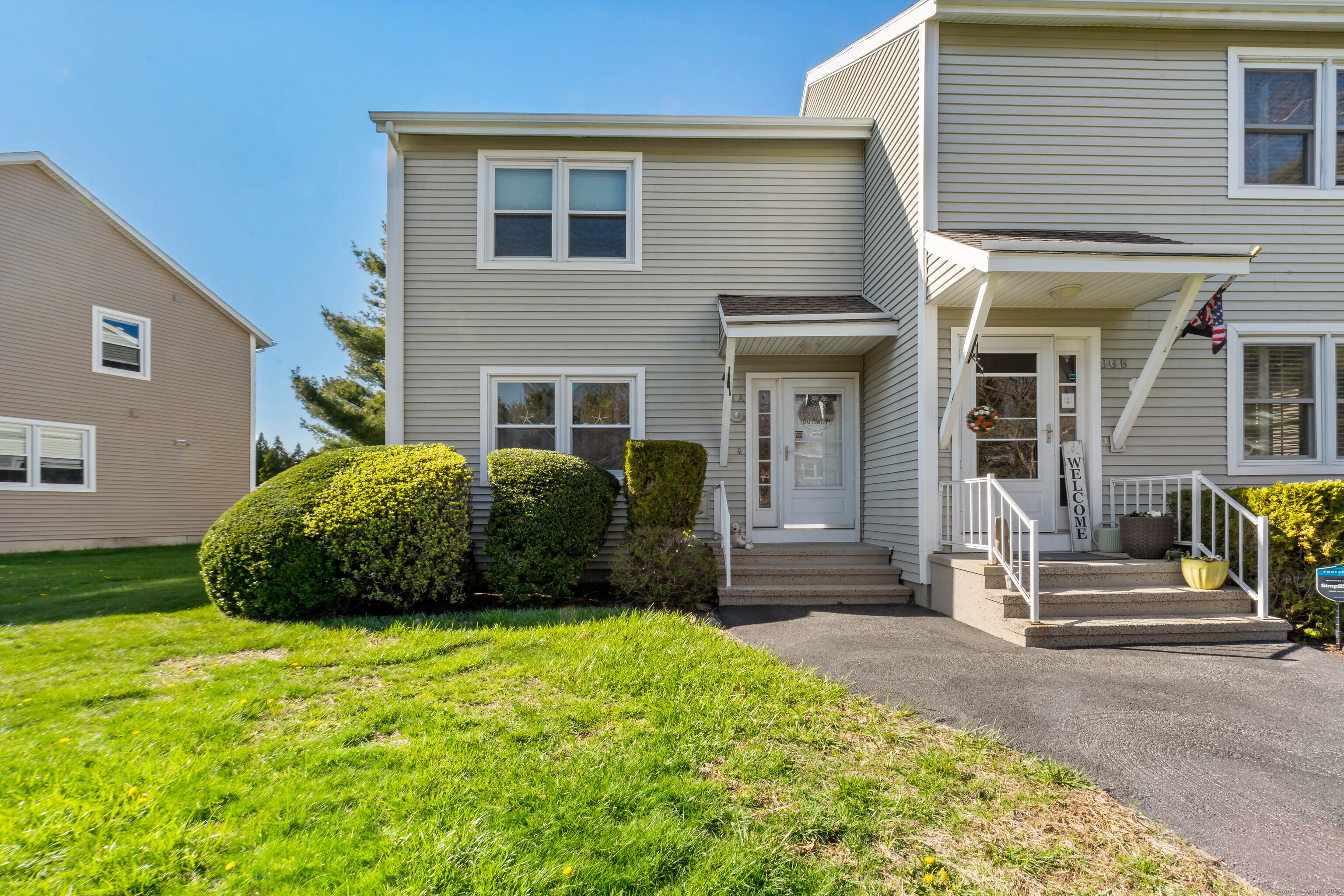 86 A Quannacut Road, Westerly, Rhode Island image 2