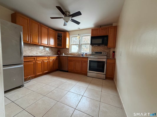 40 TRAVIS AVE, STAMFORD, CT 06905 - Image c5c5ce76cf287c000babf942a0136bb5/1202243095